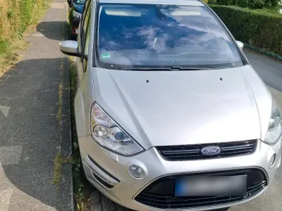 Gebraucht Ford S-MAX S 163 PS (119 kW) 2010 Silber Van / Kleinbus