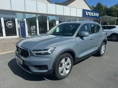 Gebraucht Volvo XC40 Momentum 190 PS (139 kW) 2020 Grau SUV