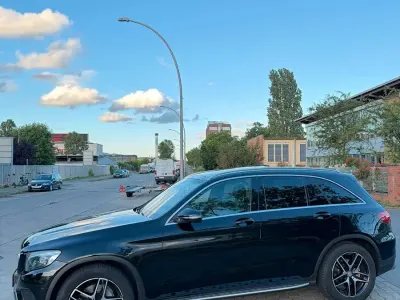 Gebraucht Mercedes GLC250 204 PS (150 kW) 2017 Schwarz SUV