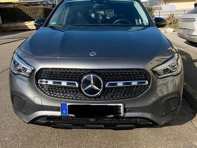 Gebraucht Mercedes GLA250 160 PS (117 kW) 2022 Grau SUV