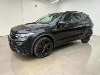Gebraucht VW Tiguan Allspace R-line 190 PS (139 kW) 2022 Deep black SUV