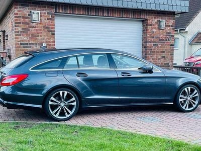 Mercedes CLS500 Shooting Brake