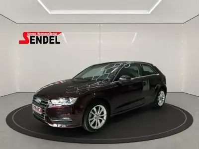 Gebraucht Audi A3 Ambiente 110 PS (80 kW) 2015 Violet Limousine