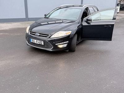 Gebraucht Ford Mondeo Titanium 140 PS (102 kW) 2013 Schwarz Kombi