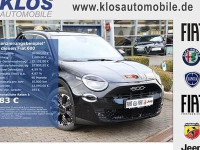 Neu Fiat 600 La Prima 110 PS (80 kW) 2026 Schwarz SUV