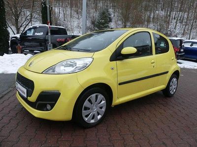 Gebraucht Peugeot 107 68 PS (50 kW) 2013 Gelb Kleinwagen