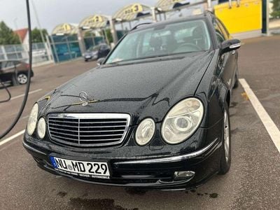 Mercedes E200