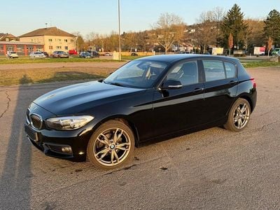 Gebraucht BMW 118 Advantage 136 PS (100 kW) 2017 Schwarz Kleinwagen