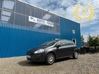 Gebraucht Fiat Grande Punto Dynamic 77 PS (56 kW) 2009 Grau Kleinwagen