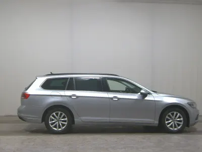 Usata VW Passat Business 150 CV (110 kW) 2022 Grigio Station wagon