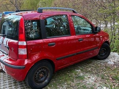 Second-hand Fiat Panda 69 CP (50 kW) 2012 Roșu Hatchback
