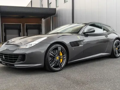 Gebraucht Ferrari GTC4Lusso 689 PS (506 kW) 2018 Grau Kombi