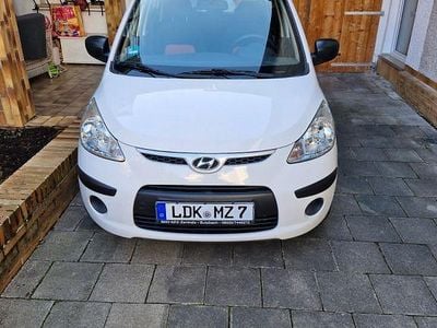 Gebraucht Hyundai i10 Pure 67 PS (49 kW) 2009 Weiß Kleinwagen