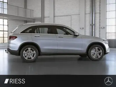 Gebraucht Mercedes GLC300e 320 PS (235 kW) 2022 SUV