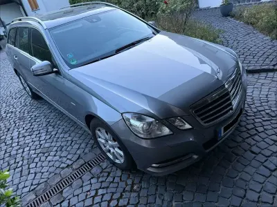 Gebraucht Mercedes 300 Avantgarde 204 PS (150 kW) 2010 Grau Limousine