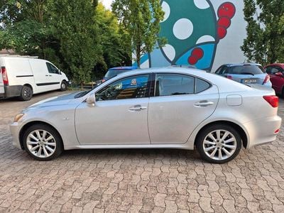 Lexus IS220d
