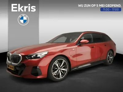 Usata BMW 530e M Sport 299 CV (219 kW) 2025 Rosso Station wagon