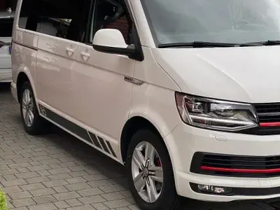 Gebraucht VW Multivan 150 PS (110 kW) 2016 Weiß Van / Kleinbus