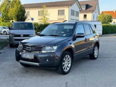 Gebraucht Suzuki Vitara 129 PS (94 kW) 2014 Grau SUV