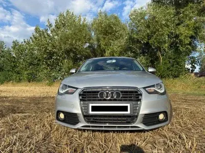 Gebraucht Audi A1 Attraction 122 PS (89 kW) 2010 Silber Kleinwagen