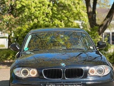 Usata BMW 116 122 CV (89 kW) 2010 Nero Utilitaria