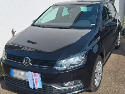 Gebraucht VW Polo LOUNGE 90 PS (66 kW) 2016 Schwarz Limousine