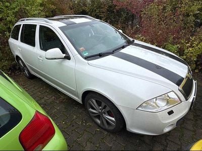Weiß Gebraucht 2008 Skoda Octavia RS Kombi | 3.490 € (Guter Preis)
