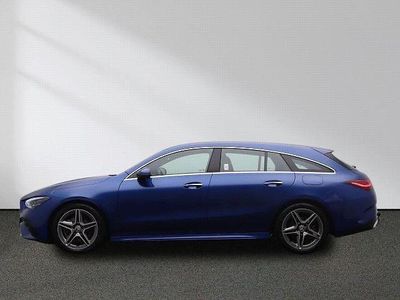 Blau Gebraucht 2024 Mercedes CLA200 Shooting Brake AMG line Kombi | 37.370 € (Etwas zu teuer)