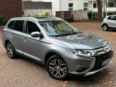 Gebraucht Mitsubishi Outlander 150 PS (110 kW) 2016 Grau SUV