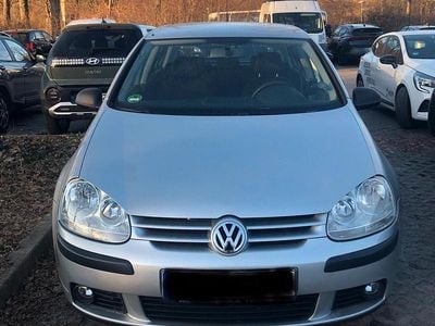 Gebraucht VW Golf V 105 PS (77 kW) 2007 Silber Limousine