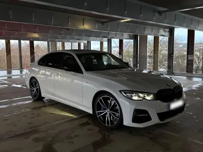 Gebraucht BMW 318 M Sport 150 PS (110 kW) 2019 Weiß Limousine
