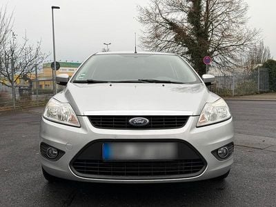 Silber Gebraucht 2010 Ford Focus Kombi | 2.100 € (Fairer Preis)