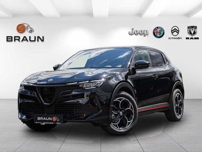 Neu Alfa Romeo Junior Edizione Speciale 114 kW (156 PS) 2025 Schwarz SUV