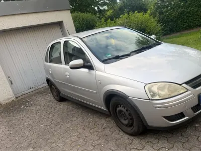 Gebraucht Opel Corsa 90 PS (66 kW) 2005 Silber Kleinwagen
