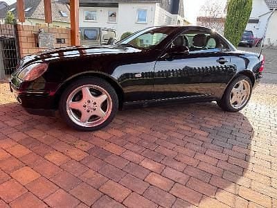 Usata Mercedes SLK200 136 CV (100 kW) 1999 Nero Cabrio