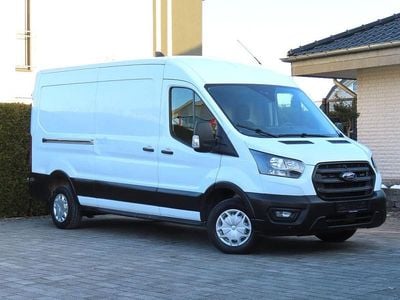 Gebraucht Ford Transit Trend 131 PS (96 kW) 2022 Weiß Limousine