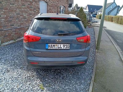 Gebraucht Kia Ceed Sportswagon 128 PS (94 kW) 2014 Grau Kombi