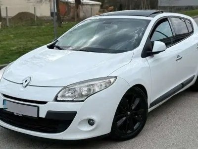 Gebraucht Renault Mégane III 110 PS (80 kW) 2010 Limousine