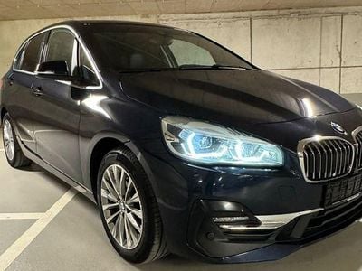 Gebraucht BMW 220 Active Tourer Luxury Line 190 PS (139 kW) 2019 Blau Van / Kleinbus