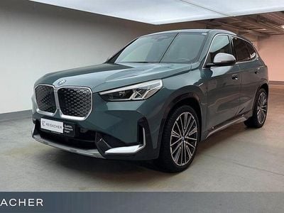 Grün Gebraucht 2023 BMW iX1 xLine SUV | 37.349 € (Guter Preis)