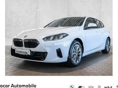 Używany BMW 120 Shadowline 170 KM (125 kW) 2025 Biały Hatchback
