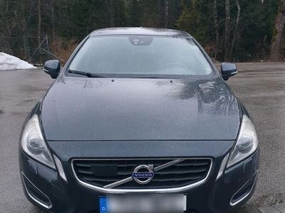 gebraucht Volvo S60 2.4 D5 AWD 4x4 Summum ACC/BLIS/Kamera/NeuTÜV/215PS/