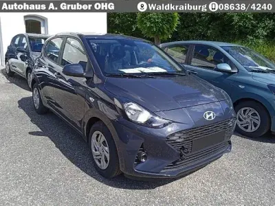 Gebraucht Hyundai i10 Select 63 PS (46 kW) 2025 Kleinwagen