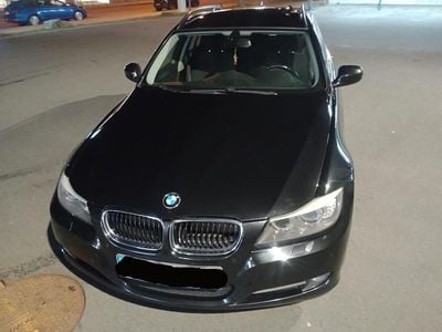 Gebraucht BMW 318 143 PS (105 kW) 2009 Schwarz Kombi