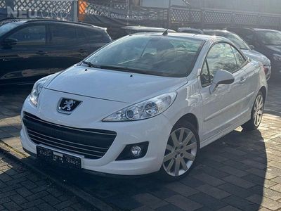 Weiß Gebraucht 2010 Peugeot 207 CC Platinum Cabrio | 1.499 € (Guter Preis)