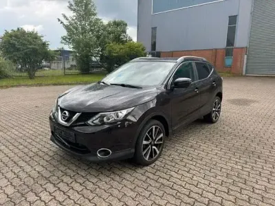 Gebraucht Nissan Qashqai 116 PS (85 kW) 2016 Violet SUV