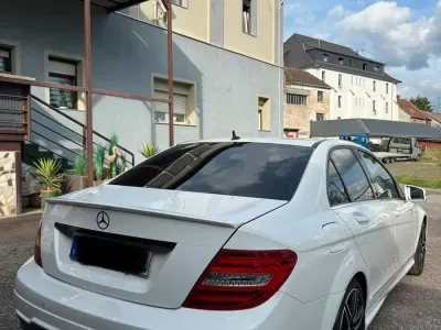 Gebraucht Mercedes C250 AMG line 204 PS (150 kW) 2013 Weiß Limousine