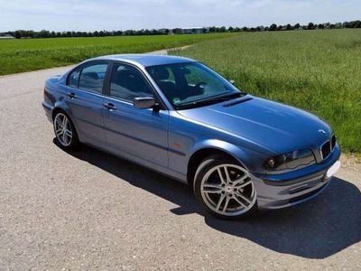 gebraucht BMW 318 318 i - Sportfelgen - Subwoofer - Angel Eye