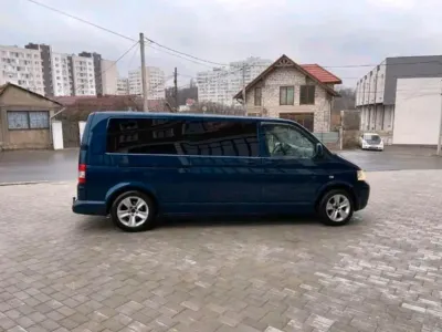 Gebraucht VW Caravelle 131 PS (96 kW) 2008 Blau Van