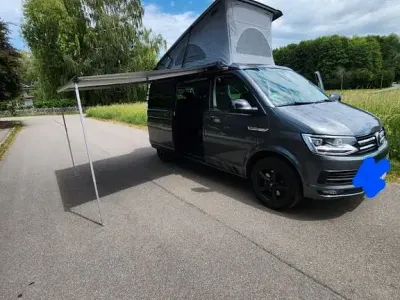 Gebraucht VW California Beach 150 PS (110 kW) 2019 Grau Van